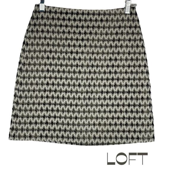 LOFT Cream W Metallic Gold Party Whimsy Glam Skirt‎ NWOT Size 2P - Picture 1 of 12